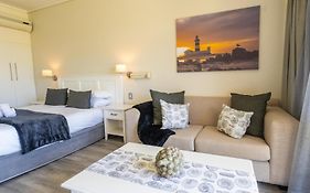 Unit 151 Brookes Hill Suites